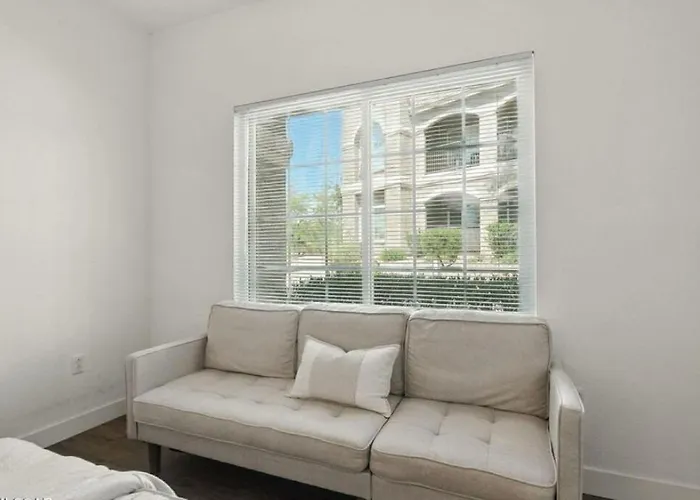 Catalina Location Peaceful Near Parks *